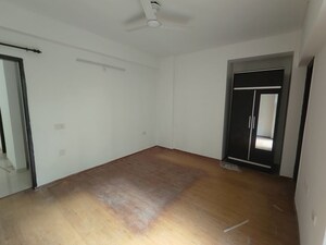 Room in 3 BHK Apartment at Tulip Violet, Sector 69 – for Rent
