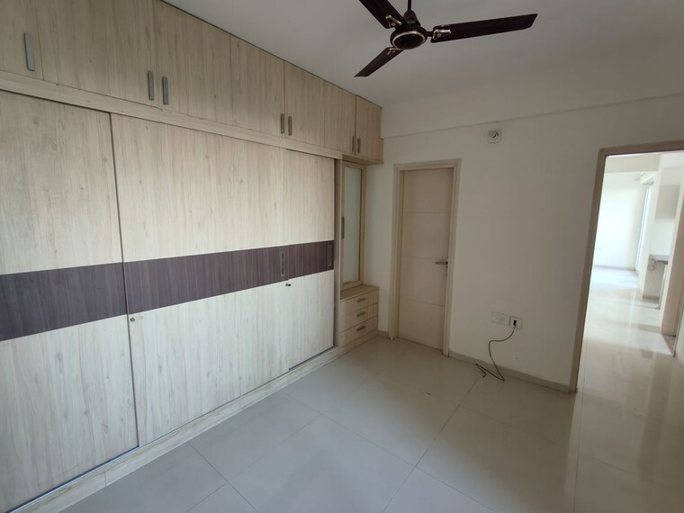 Kitchen, tulip-violet 3 Bedroom 1578 Sq.Ft. Apartment In Sector 69 Gurgaon 10738299