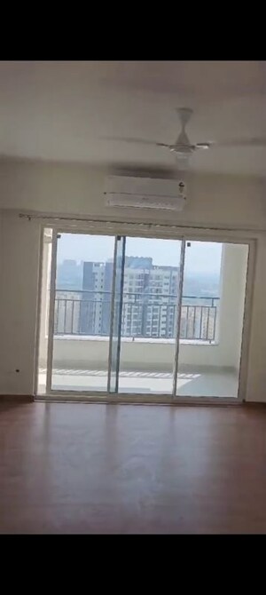 Room in 2 BHK Apartment at Godrej Air Sector 85, Sector 85 – for Rent
