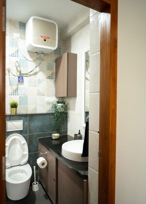 Bathroom in 3 BHK Builder Floor at Richmond Town – for Rent