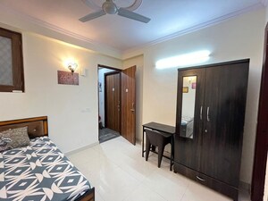 Bedroom in 1 RK Apartment at Tughlakabad – for Rent