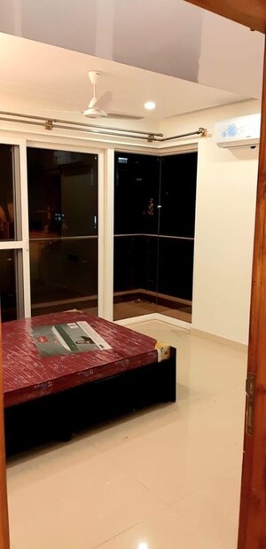 Bedroom in 3 BHK Builder Floor at Cooke Town – for Rent