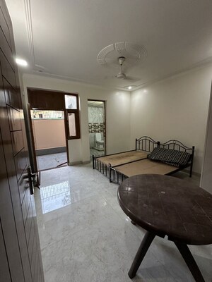 1 RK Apartment For Rent in Sector 21
