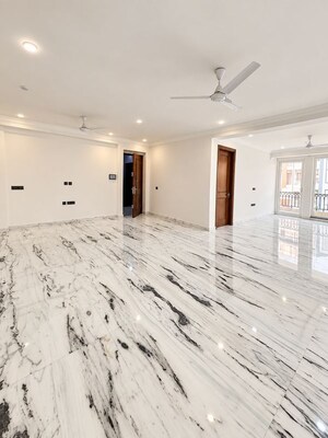 3 BHK Builder Floor For Rent in Sector 57