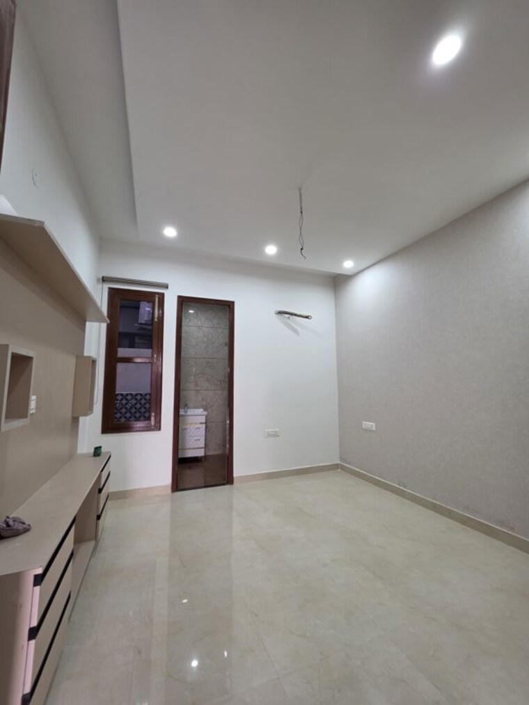Room, dhakoli 3 Bedroom 100 Sq.Yd. Villa In Dhakoli Zirakpur 10738359