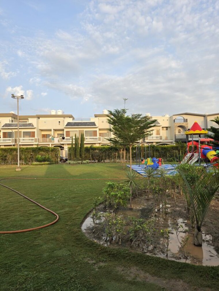 Exterior View, dhakoli 3 Bedroom 100 Sq.Yd. Villa In Dhakoli Zirakpur 10738359