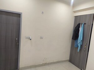Room in Studio Apartment at Purvanchal Royal City, Chi V Greater Noida – for Rent
