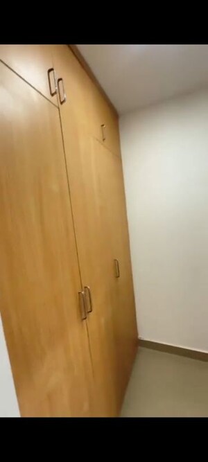 Furnished Amenities in 3 BHK Apartment at Jaypee Kalypso Court, Sector 128 – for Rent