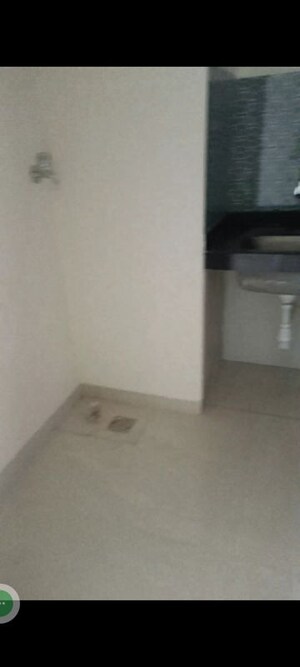 Room in 1 BHK Apartment at Lodha Crown Kolshet, Kolshet Road – for Rent