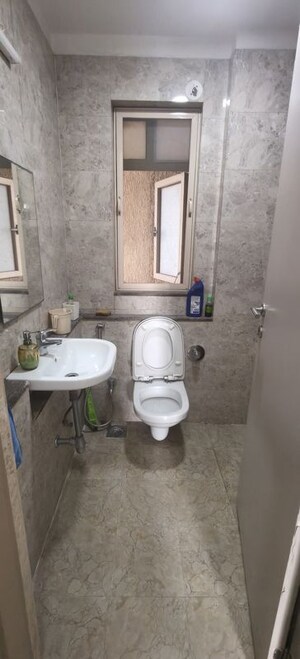 Attached Bathroom in 2 BHK Apartment at Sheth Vasant Oasis, Andheri East – for Rent