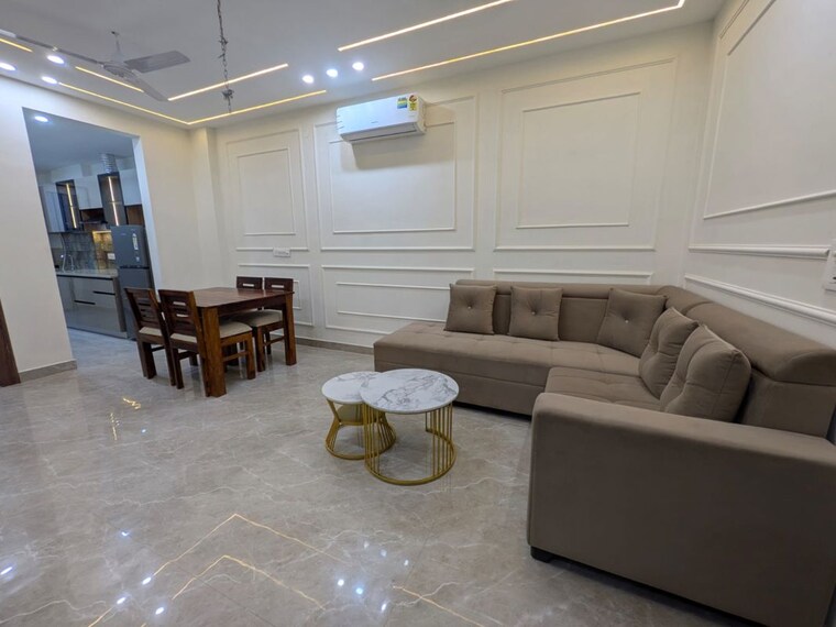 Team Area, sector 42 2 Bedroom 1200 Sq.Ft. Builder Floor In Sector 42 Gurgaon 10738499