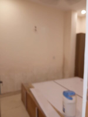 Room in 1.5 BHK Builder Floor at Palam Vihar Residents Association, Palam Vihar – for Rent