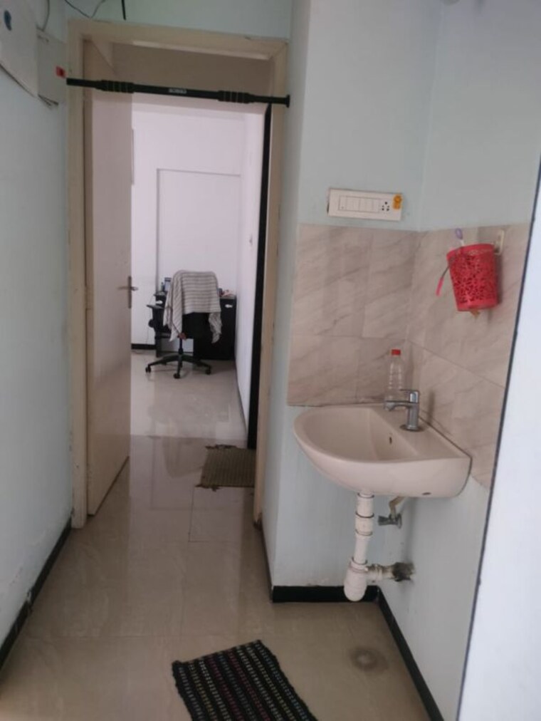 Bathroom, casa-imperia 2 Bedroom 726 Sq.Ft. Apartment In Wakad Pune 10738533