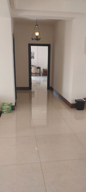 Room in 3 BHK Apartment at Jaypee Green Sun Court Tower III, Jaypee Greens – for Sale