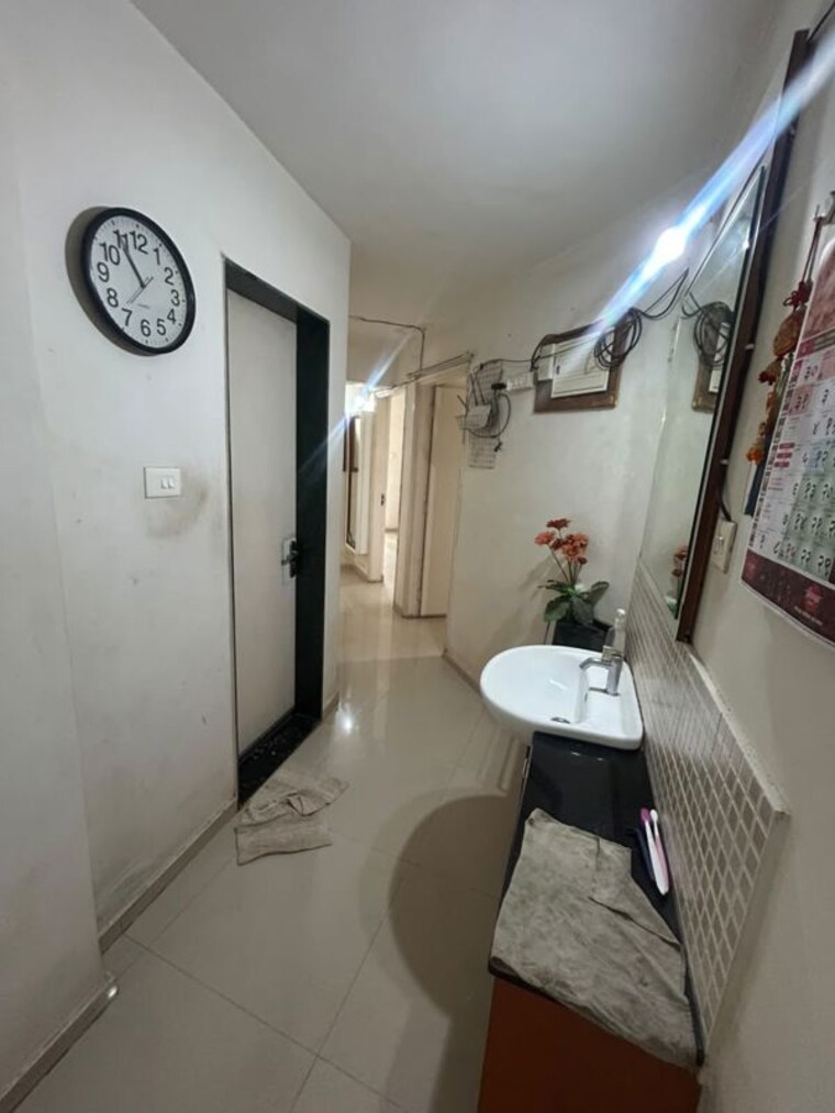 Bathroom, oakwood-hills 2.5 Bedroom 1450 Sq.Ft. Apartment In Baner Pune 10738564