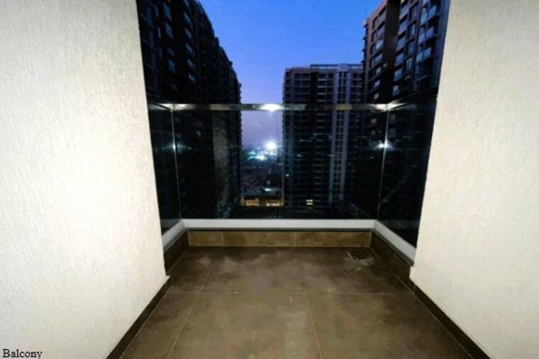 Balcony, vilas-javdekar-yashwin-enchante 2.5 Bedroom 1320 Sq.Ft. Apartment In Kharadi Pune 10738561