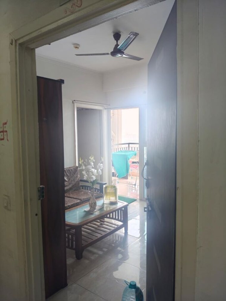 Bathroom, gaur-city-2-14th-avenue 1 Bedroom 530 Sq.Ft. Apartment In Sector 16c Greater Noida Greater Noida 10738592