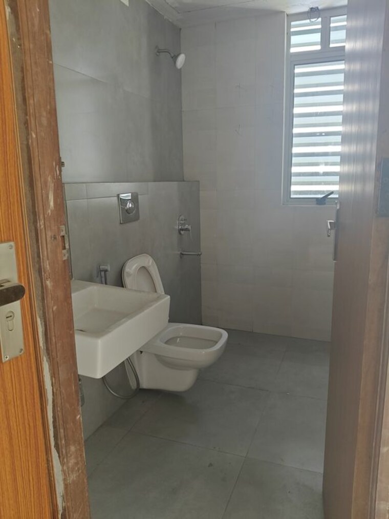 Bathroom, sugam-morya 5 Bedroom 2600 Sq.Ft. Apartment In Tollygunge Kolkata 10738590