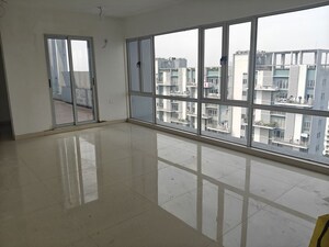 Room in 5 BHK Apartment at Sugam Morya, Tollygunge – for Sale