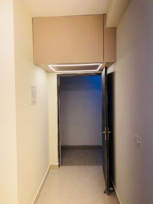 Furnished Amenities in 2 BHK Apartment at Signature Global Proxima, Sector 89 – for Rent