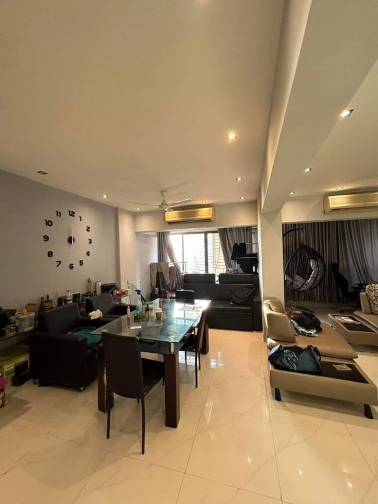 Team Area, bandra west 2 Bedroom 1000 Sq.Ft. Apartment In Bandra West Mumbai 10738661