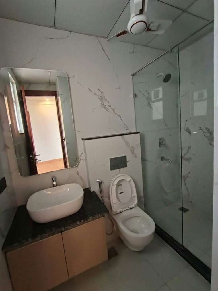 Bathroom, anant-raj-ashok-estate 3 Bedroom 1620 Sq.Ft. Apartment In Sector 63a Gurgaon 10738725