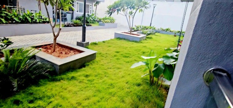 Garden, radiance-gardenia 1 RK 400 Sq.Ft. Apartment In Off Hennur Road Bangalore 10738731