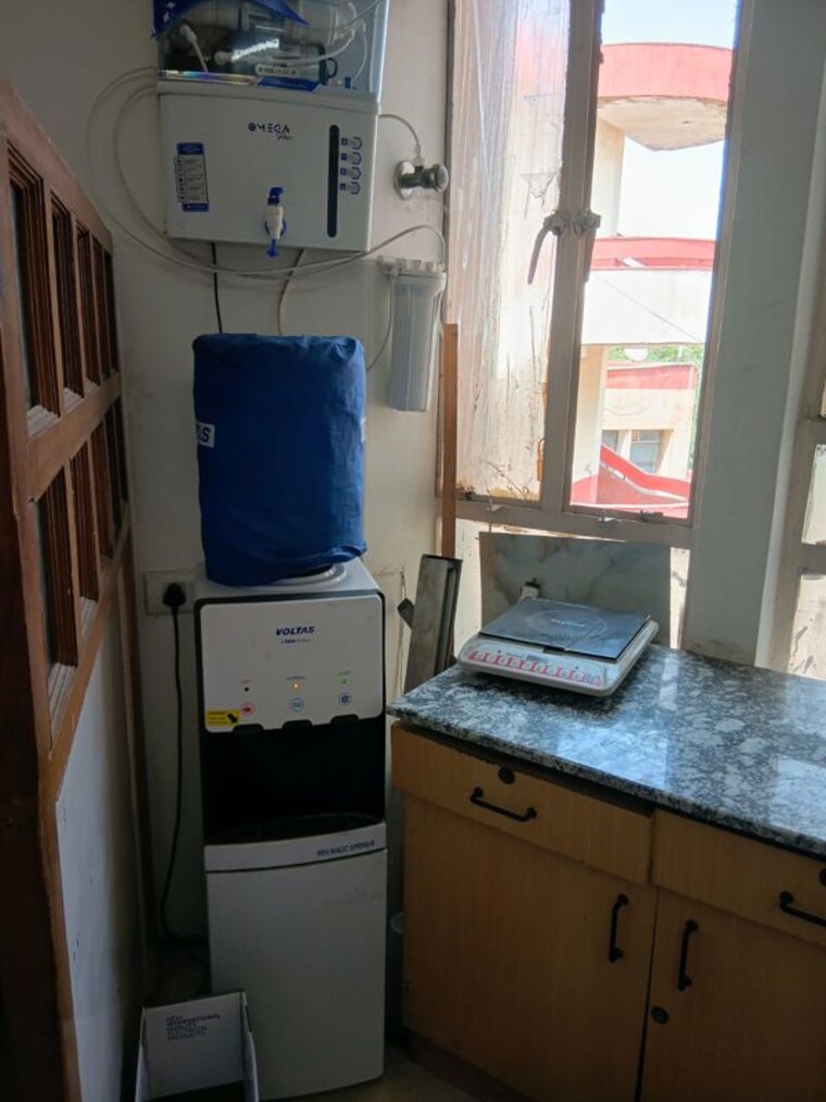 Kitchen, palam-vihar-residents-association Commercial Office Space 750 Sq.Ft. In Palam Vihar Gurgaon 10738718