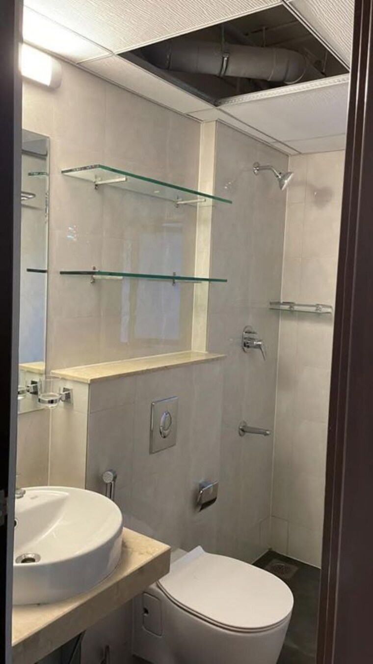 Bathroom, mahindra-vicino 2.5 Bedroom 942 Sq.Ft. Apartment In Andheri East Mumbai 10738811