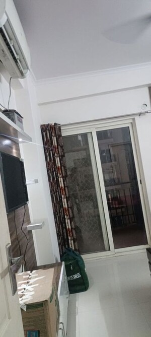 1 BHK Apartment For Rent in Maxblis Grand Wellington, Sector 75