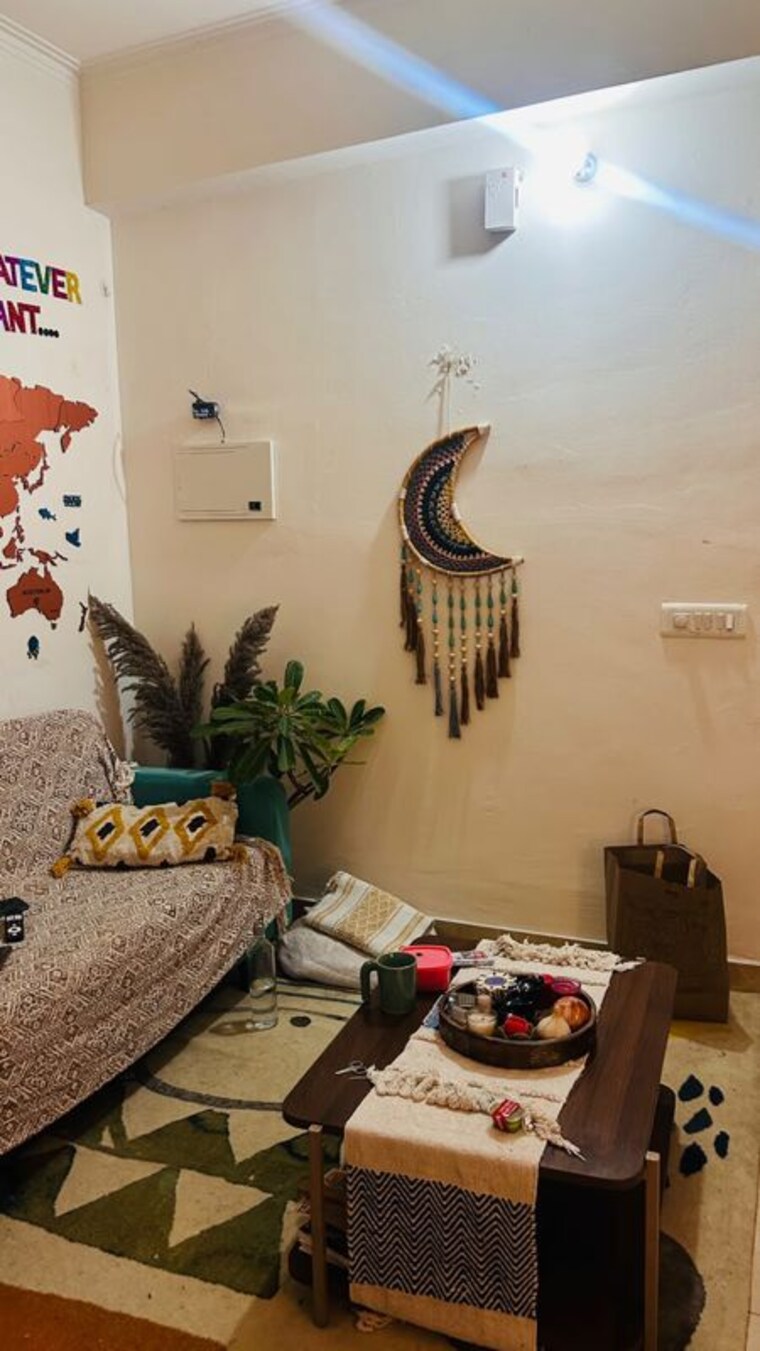 Living Room, gaur-city-2-14th-avenue 2 Bedroom 955 Sq.Ft. Apartment In Sector 16c Greater Noida Greater Noida 10738999