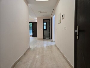 Building Lobby in 4 BHK Apartment at Imperia Esfera, Sector 37c – for Sale