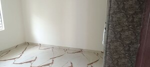 Room in 3 BHK Apartment at Madhapur – for Sale