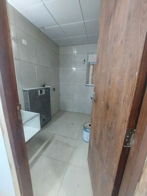 Washroom in 3.5 BHK Apartment at Amrapali Centurian Park, Tech Zone 4 Greater Noida – for Sale