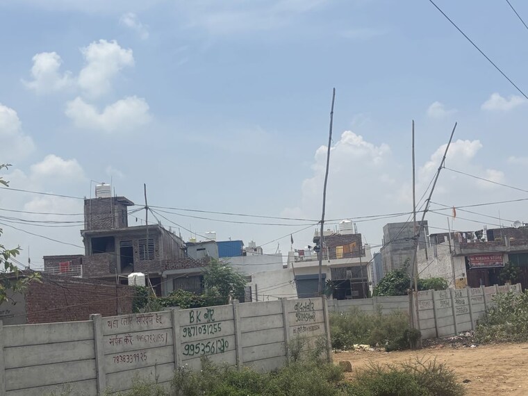 Exterior View, sector 17  100 Sq.Yd. Plot In Sector 17 Gurgaon 10739094