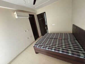 Bedroom in 2 BHK Builder Floor at Sector 46 – for Rent