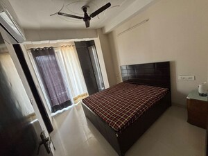 Bedroom in 2 BHK Builder Floor at Sector 46 – for Rent