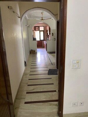 2 BHK Builder Floor For Rent in Kalkaji