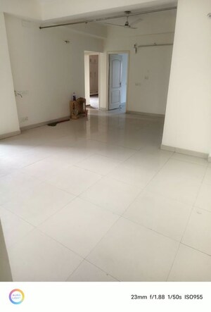 Room in 2 BHK Apartment at Aims Golf City, Sector 75 – for Rent
