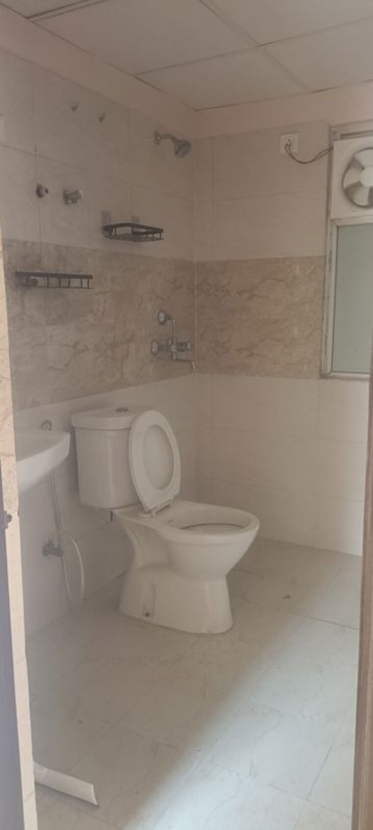 Bathroom, amrapali-kingswood 3 Bedroom 1115 Sq.Ft. Apartment In Sector 4 Greater Noida Greater Noida 10739171