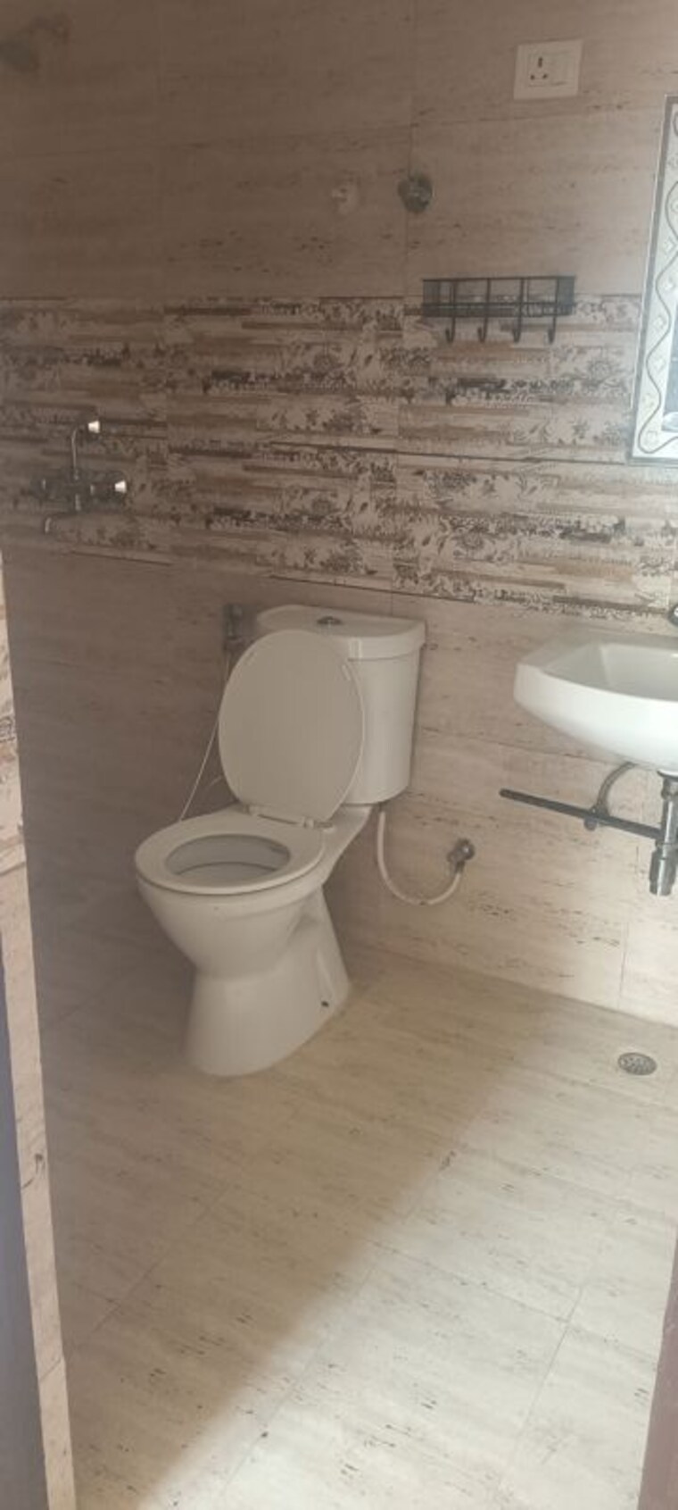 Bathroom, amrapali-kingswood 3 Bedroom 1115 Sq.Ft. Apartment In Sector 4 Greater Noida Greater Noida 10739171