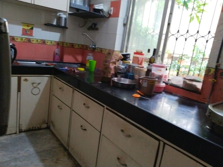 Kitchen, vashi-omkar-chs  650 Sq.Ft. Apartment In Vashi Sector 12 Navi Mumbai 10739162