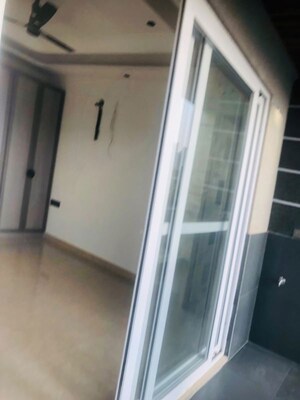 Building Lobby in 3 BHK Apartment at Omaxe Royal Residency Faridabad, Sector 79 – for Rent
