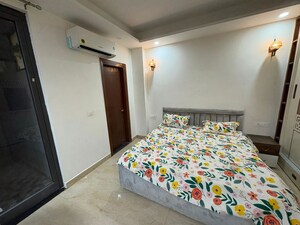 Bedroom in 3 BHK Builder Floor at Sector 57 – for Rent