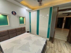 Bedroom in 3 BHK Builder Floor at Sector 57 – for Rent