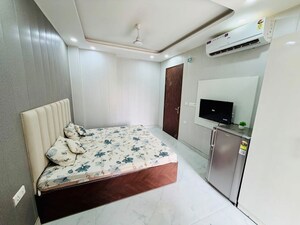 1 RK Builder Floor For Rent in Sector 38