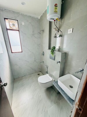 Bathroom in 1 RK Builder Floor at Sector 38 – for Rent