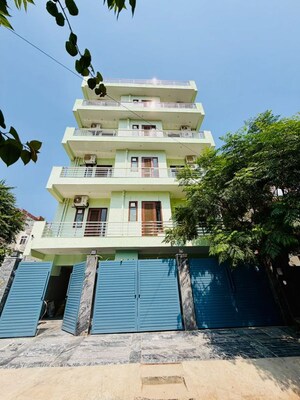 1 RK Builder Floor – Exterior View View at Sector 38 - for Rent