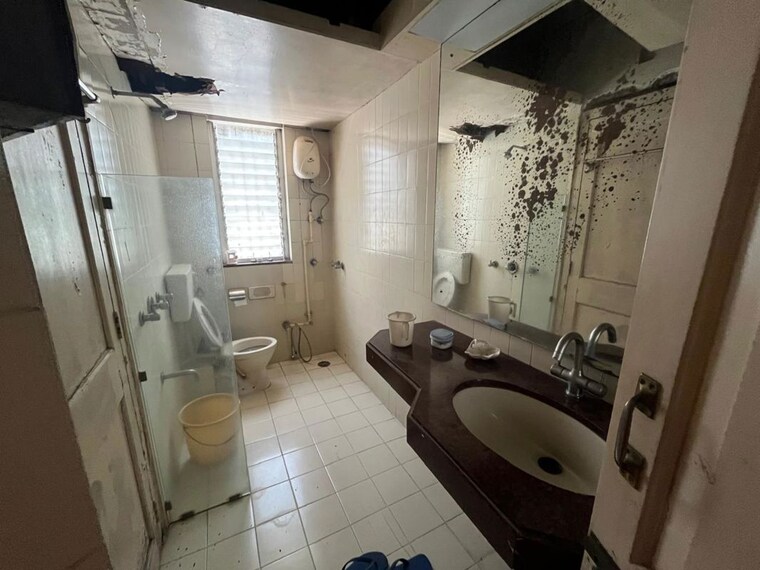 Team Area, colaba 3 Bedroom 1800 Sq.Ft. Apartment In Colaba Mumbai 10739085