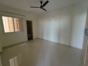 Room in 3 BHK Apartment at Tulip Violet, Sector 69 – for Rent